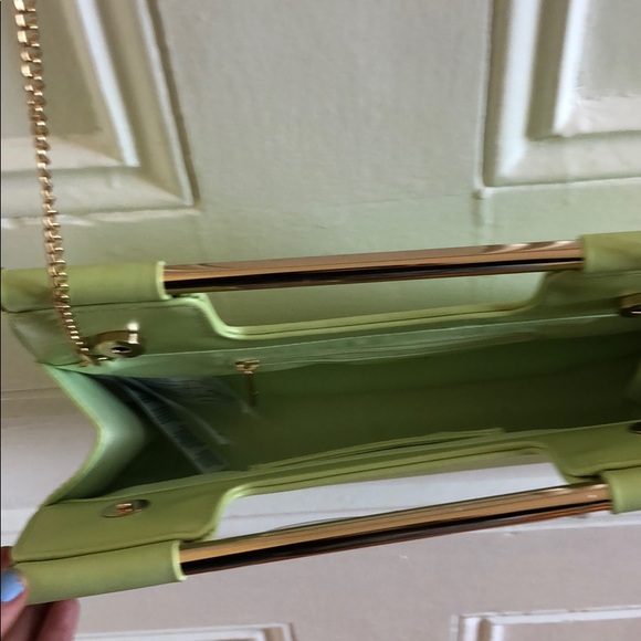 Call it Spring purse - Picture 3 of 4